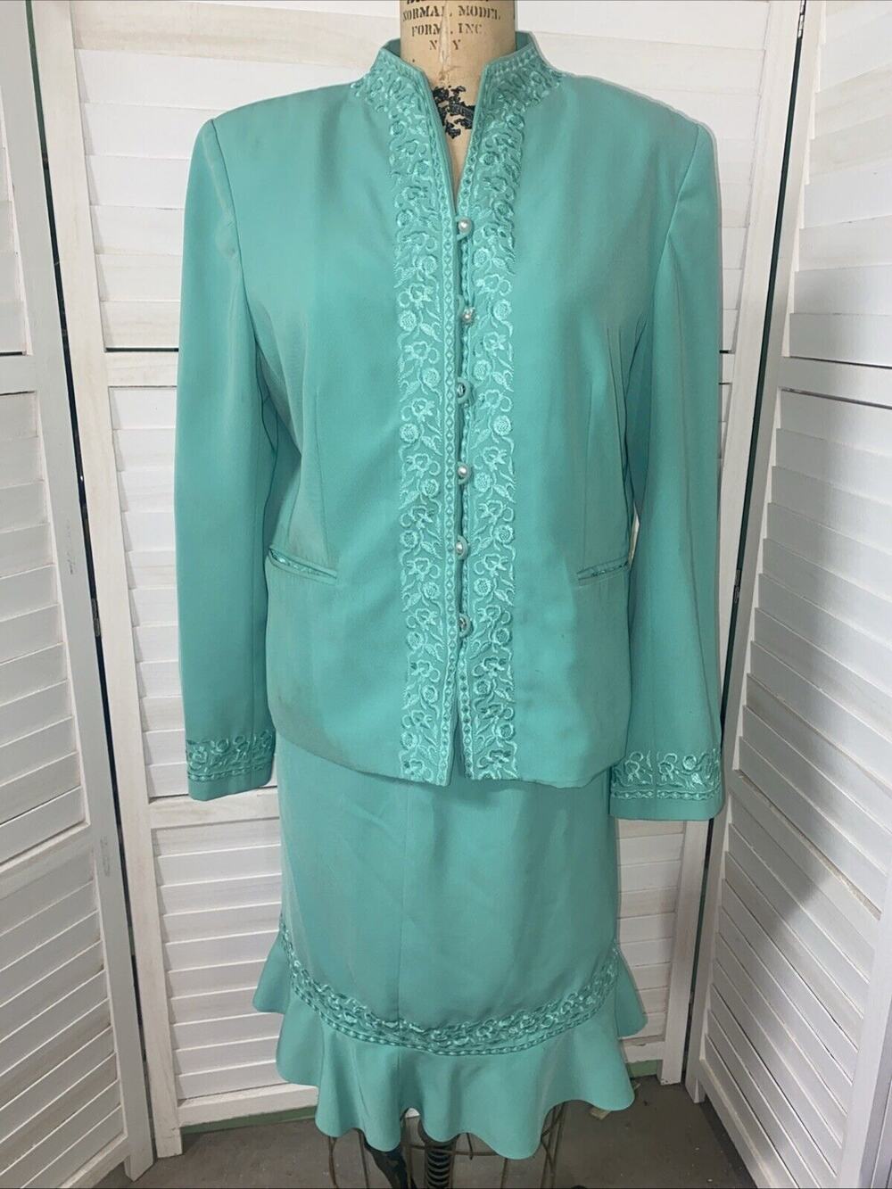 John Meyer Women’s 2 Piece Set Suit Jacket Skirt Sz 14 Green Pearl Rhinestone